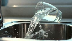 Clean Your Drain Instantly With Just Half A Glass – No Vinegar, No Baking Soda Needed!